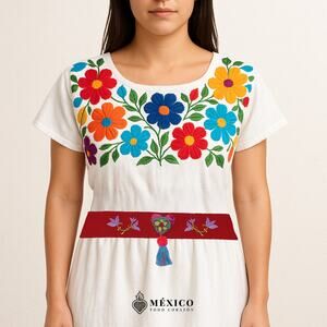 Red Artisan Waist Belt Floral Embroidery & Heart Embellishment in Felt Appliqué